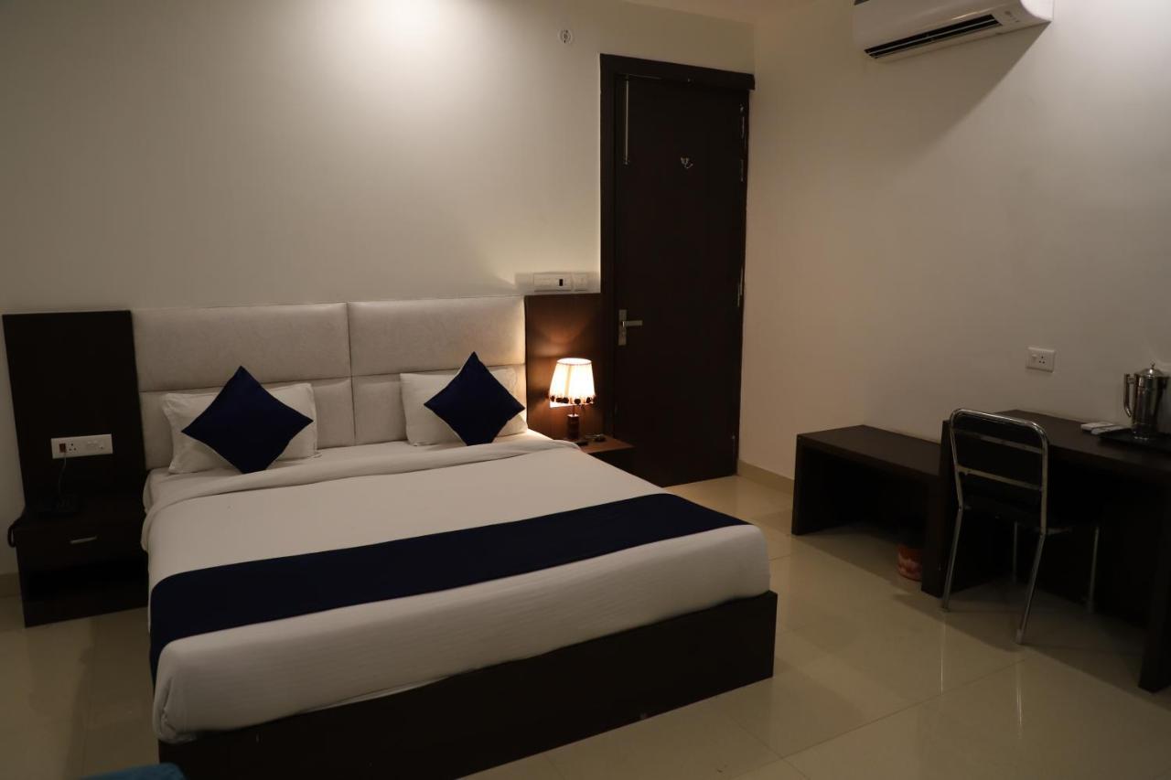 Hotel Dream Comfort Agra  Kültér fotó
