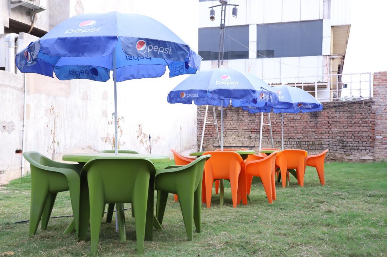 Hotel Dream Comfort Agra  Kültér fotó